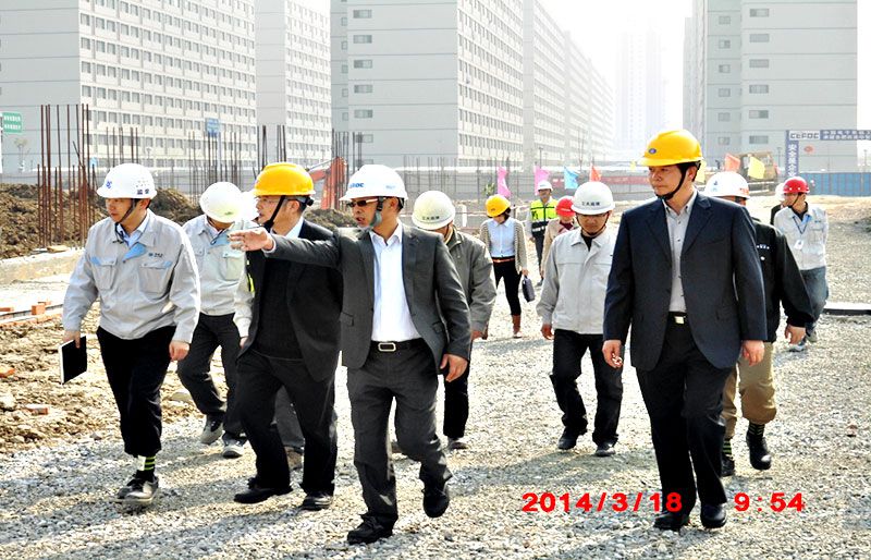 京東方工人施工考察